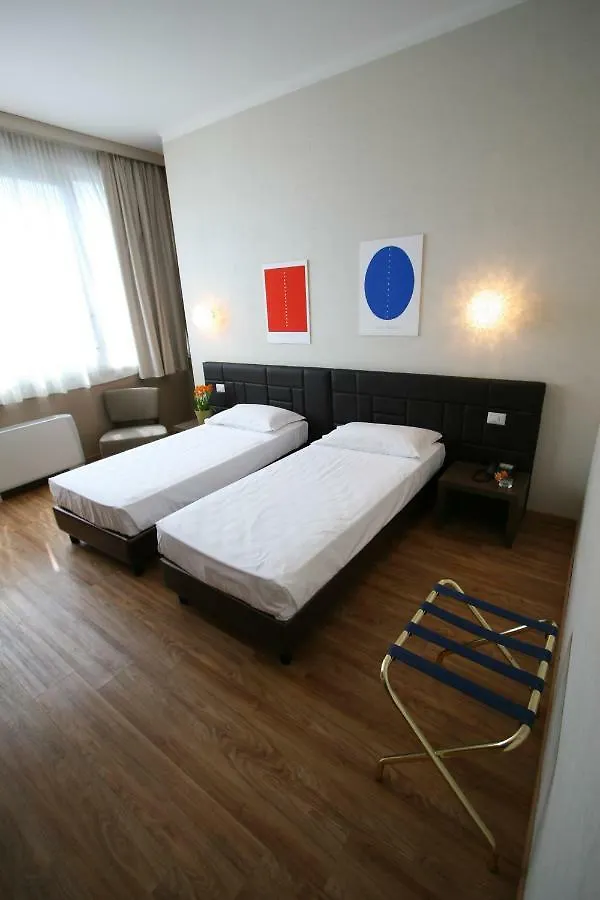 מילאנו Hotel Oro Blu