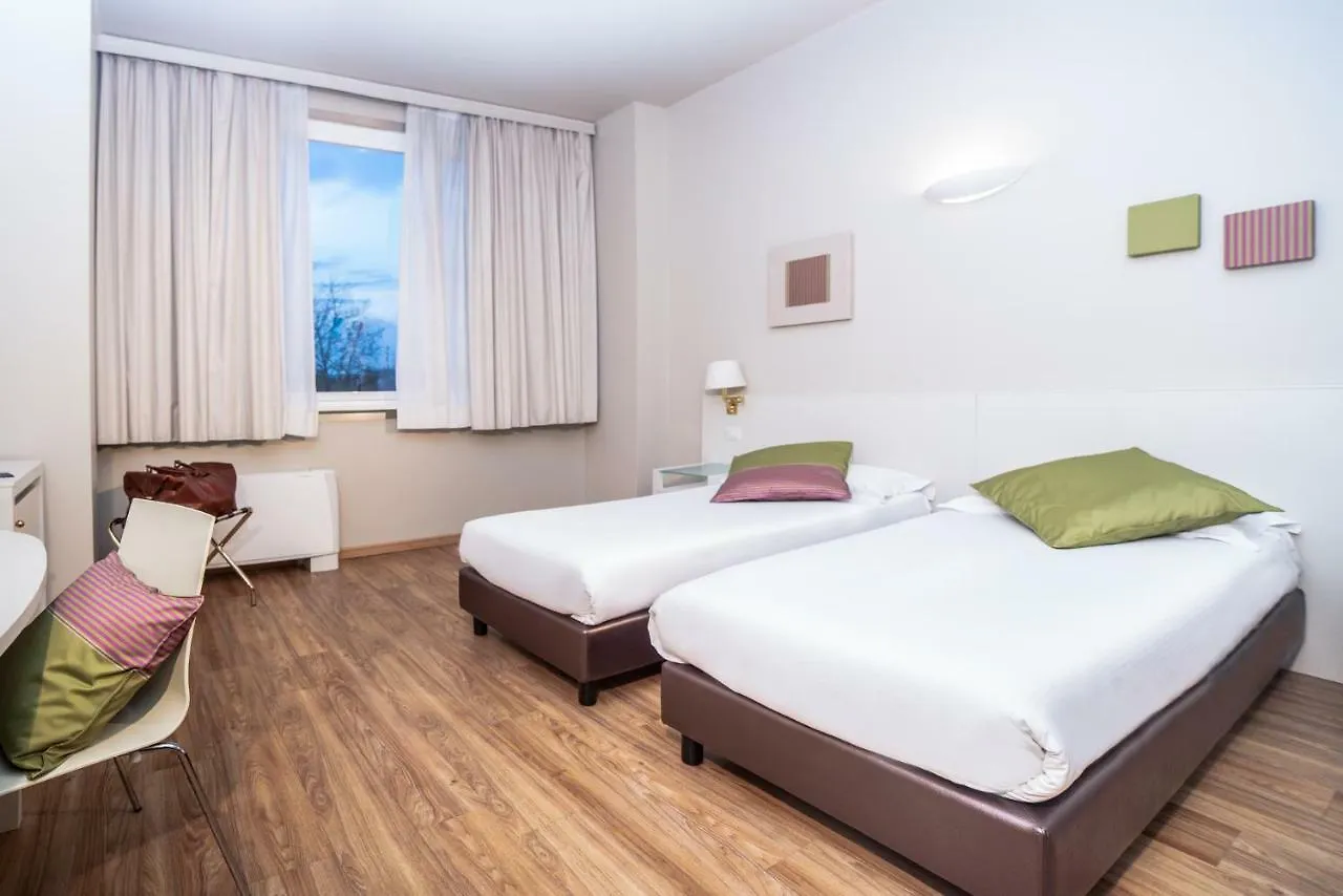 Hotel Oro Blu Mediolan 4*,